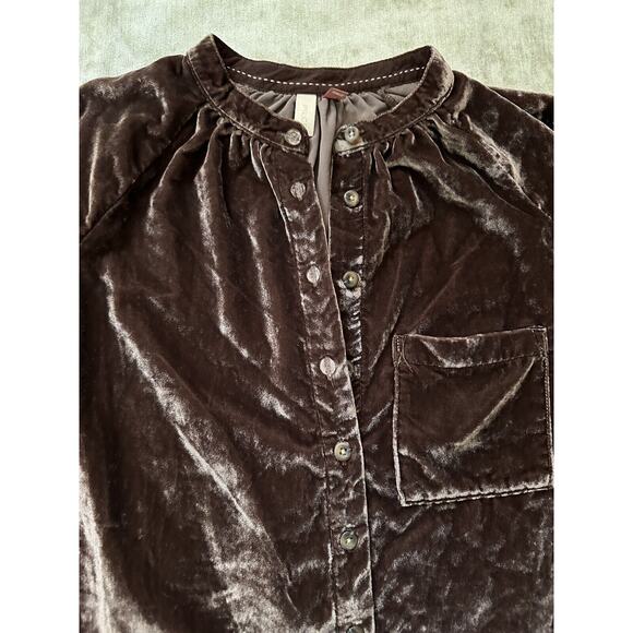 Anthropologie Pilcro Crushed Velvet Femme Buttondown Shirt Cocoa sz XXSP Brown - Picture 12 of 16